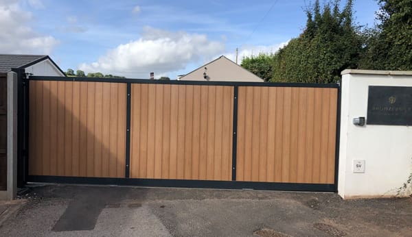 Electric sliding Gates South Devon